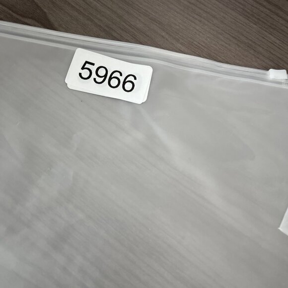 Chicos Women's Roll Tab Pants Size 8 Floral Tropical Lightweight Zipper Button - Picture 8 of 10